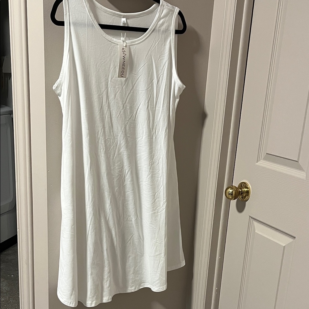 #48.White Sleeveless Midi Dress